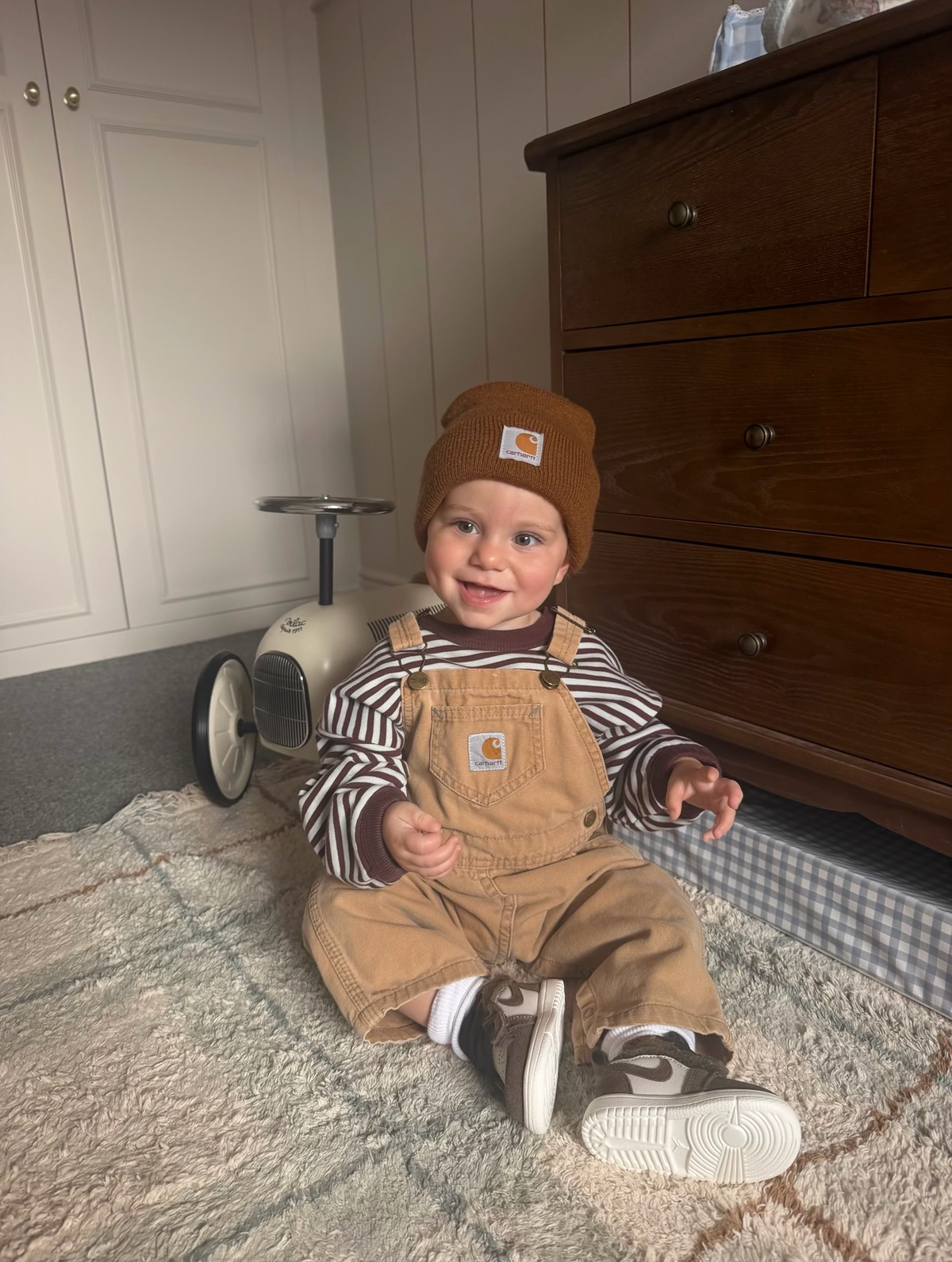 Carhartt Knit Beanie Brown (NEW WITH TAGS) - Baby